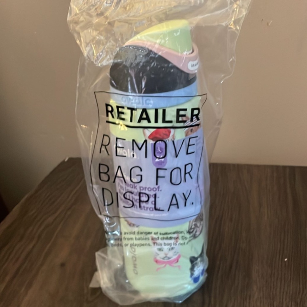 Owala UO Exclusive FreeSip 32 oz Water Bottle- Cat Collage (SOLD OUT)